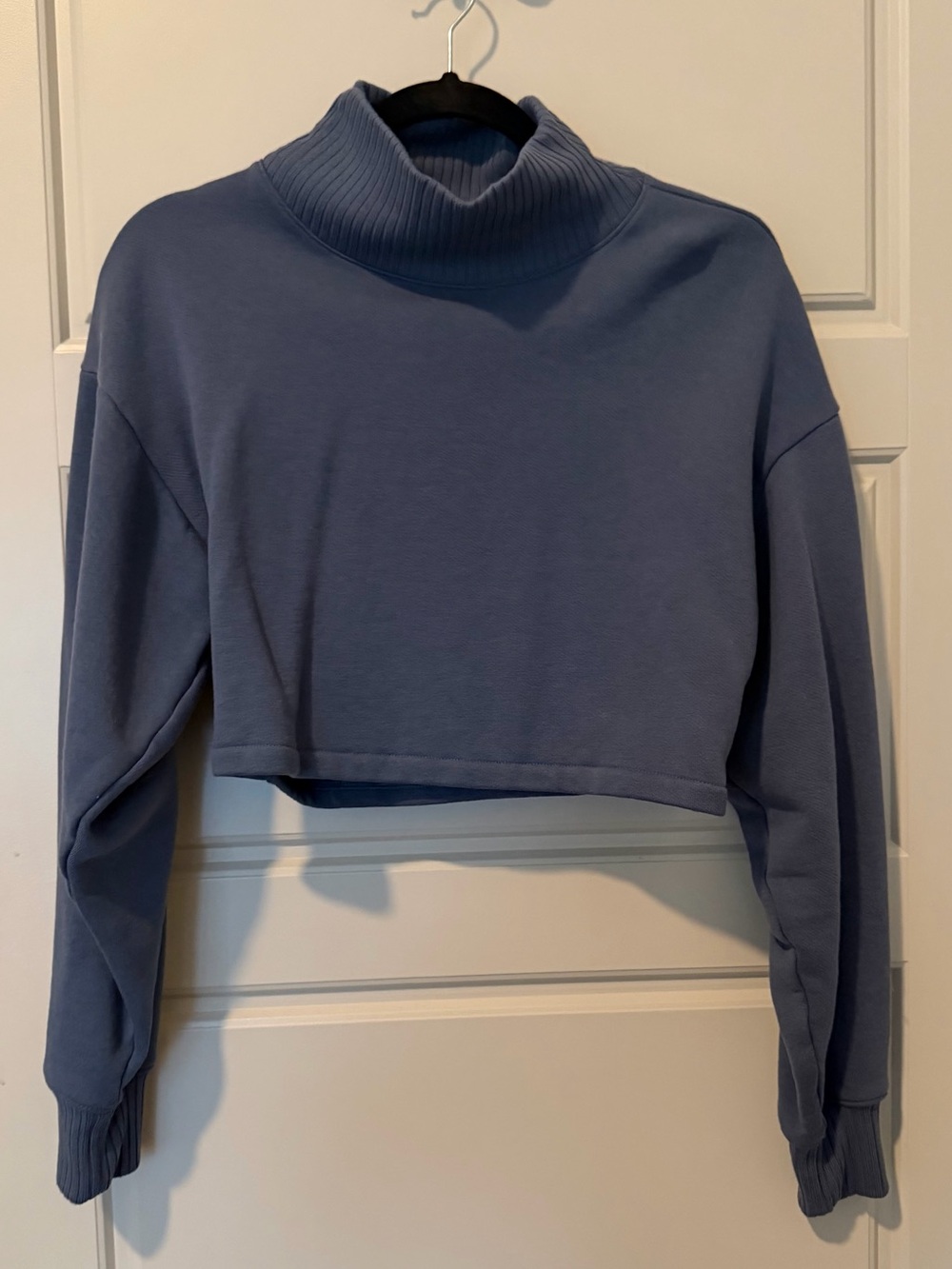 ALO Yoga Cropped Serenity Cover Up- Small Bluestone Blue - Picture 4 of 5